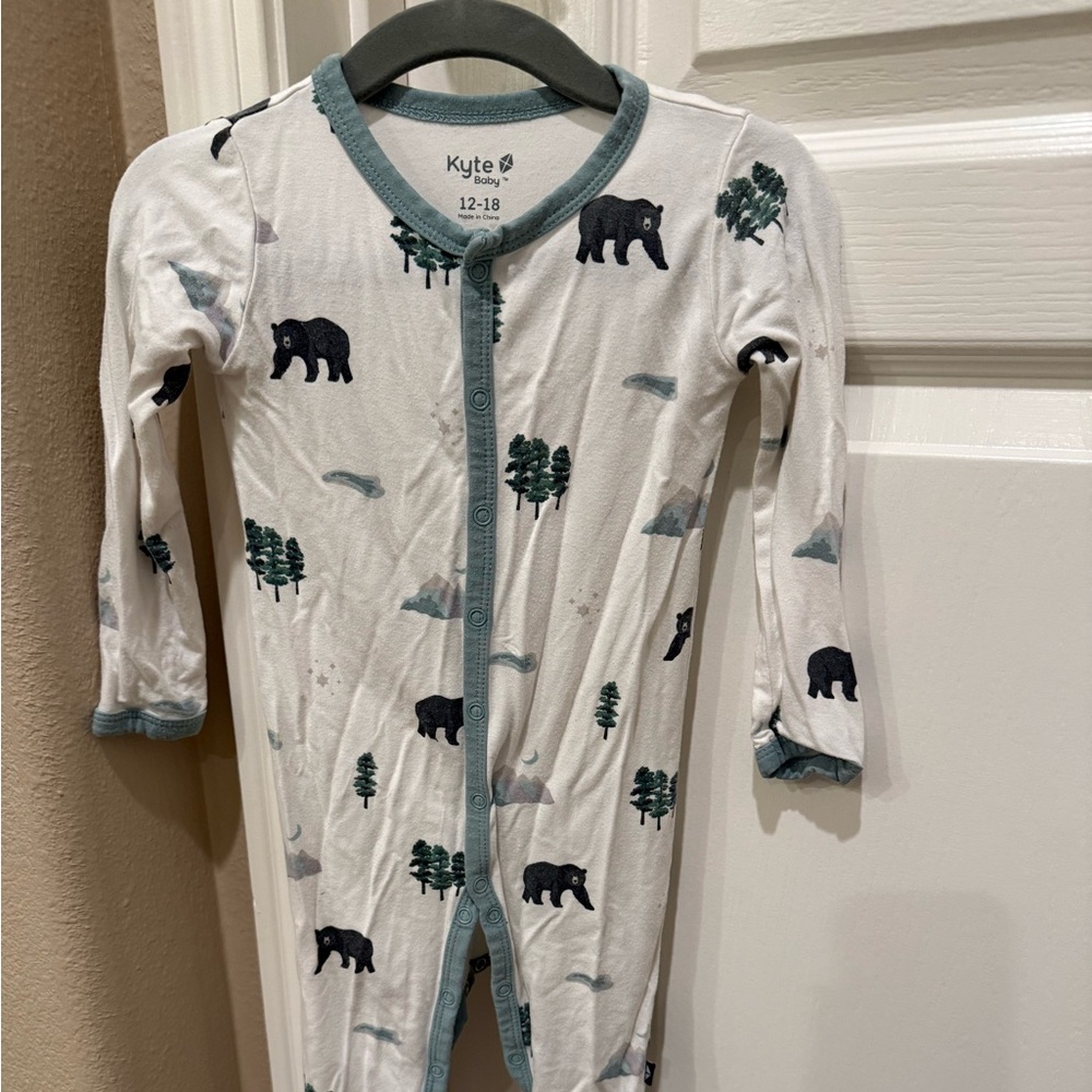 Kyte baby summit romper - platinum exclusive